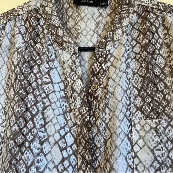 Apt.9  blouse long sleeve, snake print size L, bottom down, - Picture 3 of 9